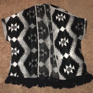 Adorable Aztec print pancho cardigan